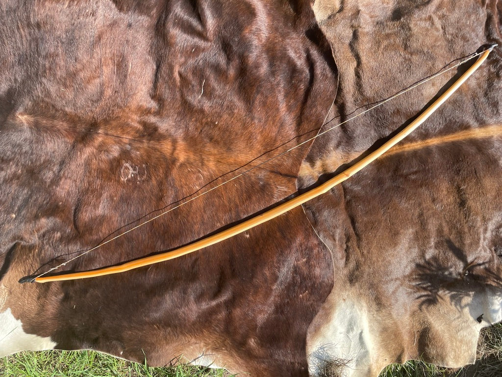Eiben Langbogen (Warbow) 65lbs auf 28inch - 72inch Länge - inkl. 3 Pfeile