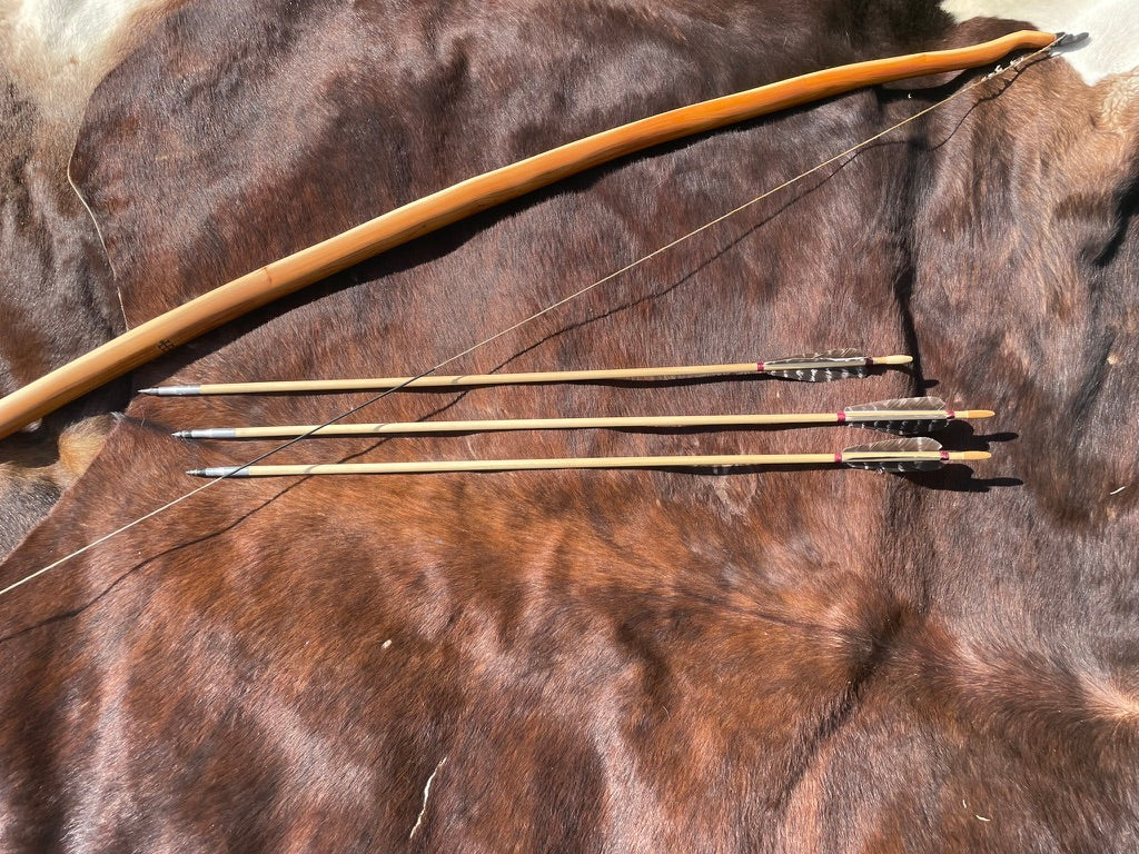 Eiben Langbogen (Warbow) 53lbs auf 28inch - 74inch Länge - inkl. 3 Pfeile