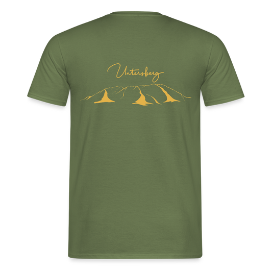 Männer Premium T-Shirt Miltärgrün Untersberg 2xDruck in OCKER - Militärgrün