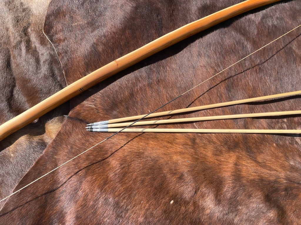 Eiben Langbogen (Warbow) 53lbs auf 28inch - 74inch Länge - inkl. 3 Pfeile