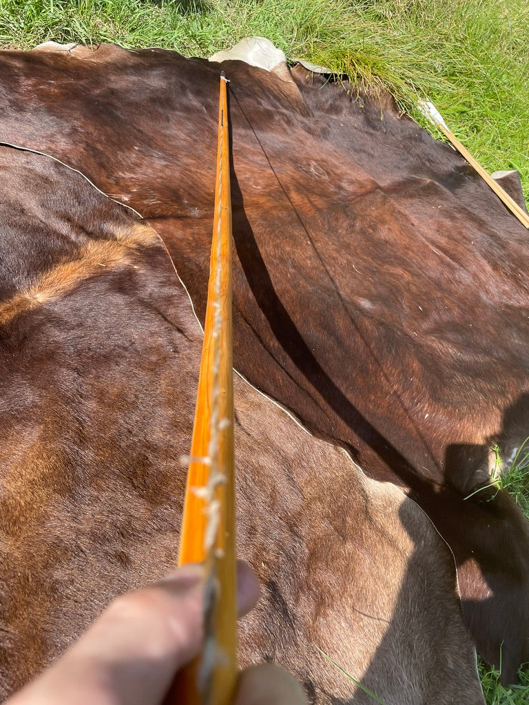 Eiben Langbogen (Warbow) 65lbs auf 28inch - 72inch Länge - inkl. 3 Pfeile